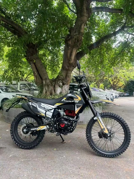 moto anaranjada todo terreno moto anaranjada todo terreno