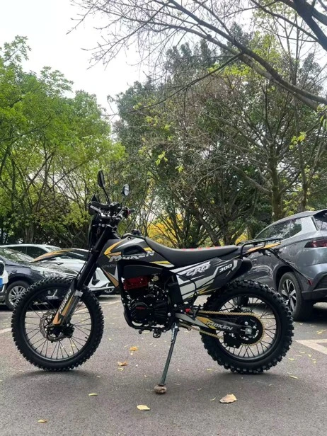 moto todo terreno negro moto todo terreno negro