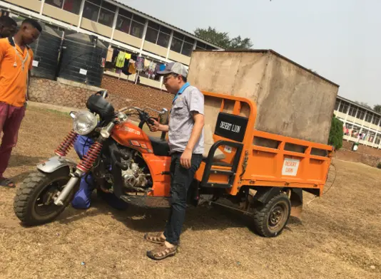 moto tricycle sénégal