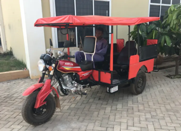 TRICYCLE MOTO TAXI YS200-KA